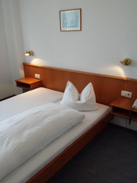 Hotel Am Exerzierplatz Маннгейм Номер фото